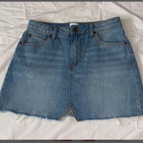 BDG Urban Outfitters Denim Skirt Size S - Picture 2 of 3